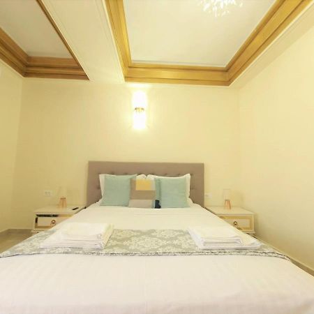 Laroka House Luxury Apartment City Center Universitate Bükreş Dış mekan fotoğraf