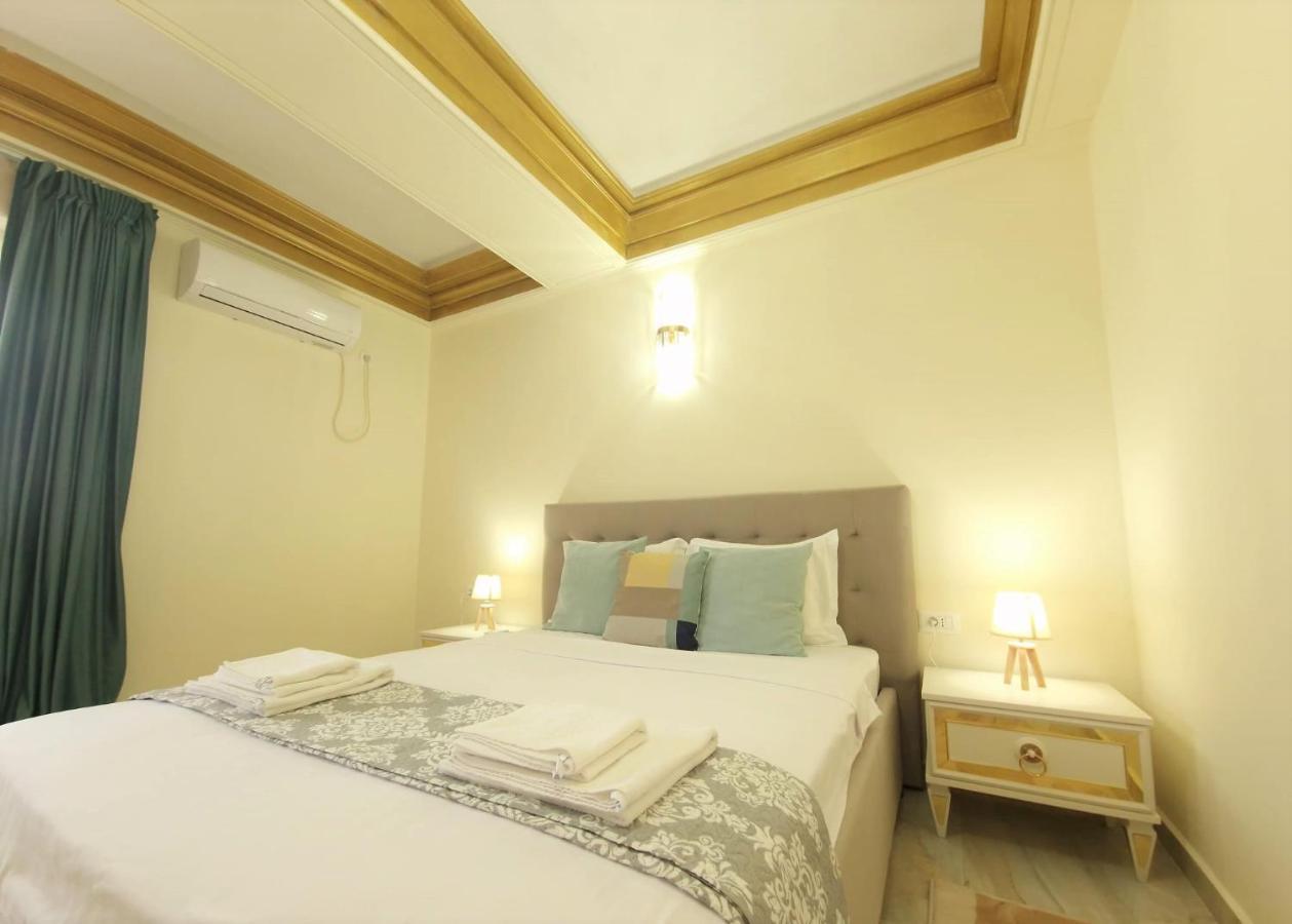 Laroka House Luxury Apartment City Center Universitate Bükreş Dış mekan fotoğraf