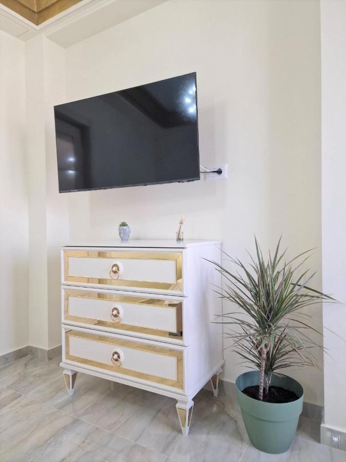 Laroka House Luxury Apartment City Center Universitate Bükreş Dış mekan fotoğraf